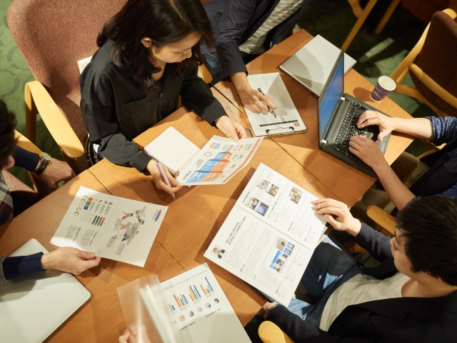 生産性向上と業務効率化の違いとは?